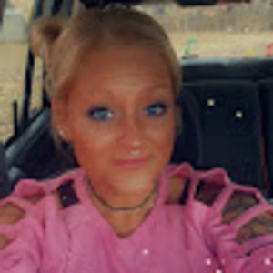 Meet your Posher, Chrissy